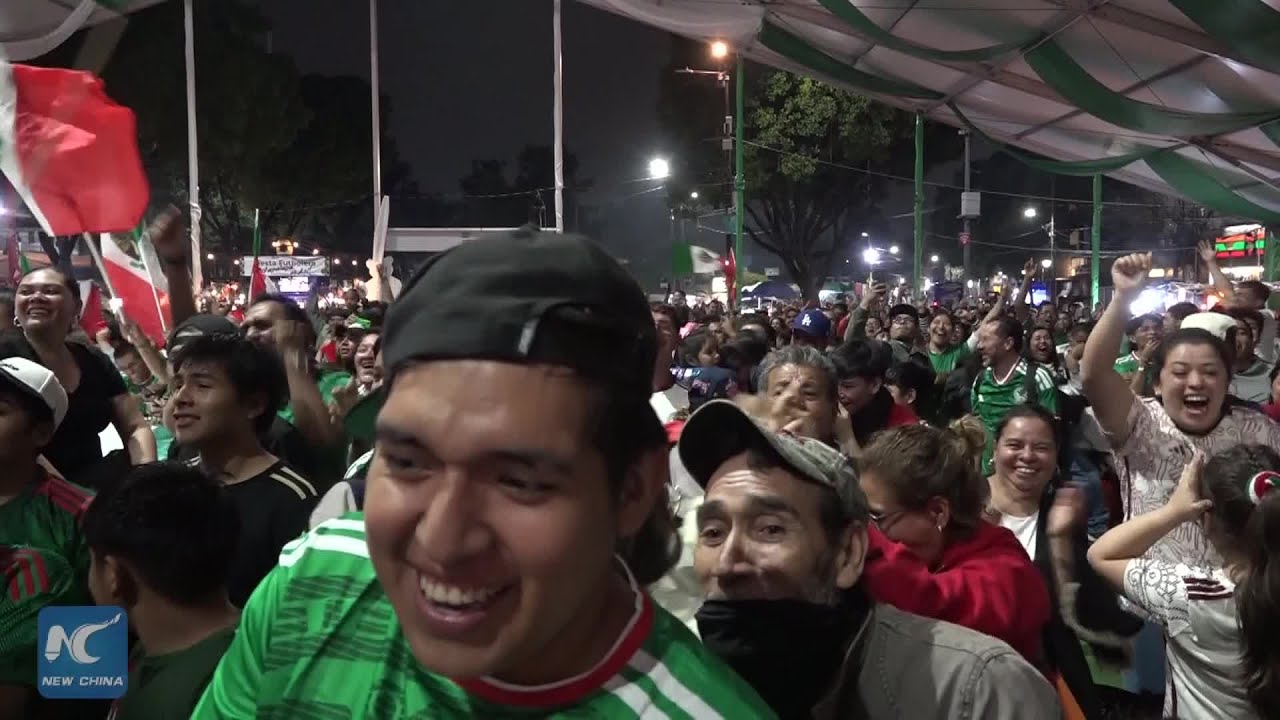 Residentes de Iztapalapa celebran triunfo de México ante Corea del Sur