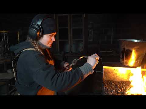Forging a medieval wood auger (Navar)