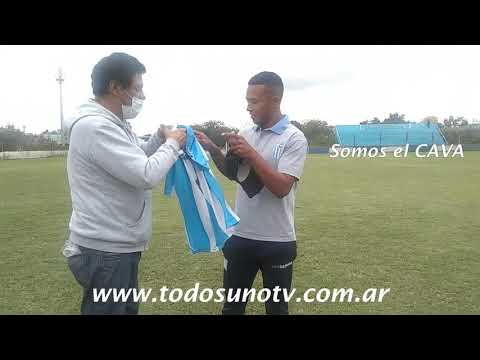 Matías Gómez, elegido como el mejor jugador de Victoriano Arenas en el partido frente a Alem - 2021