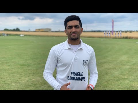 Deliveryman! Sabawoon Davizi delivers with the ball in Prague