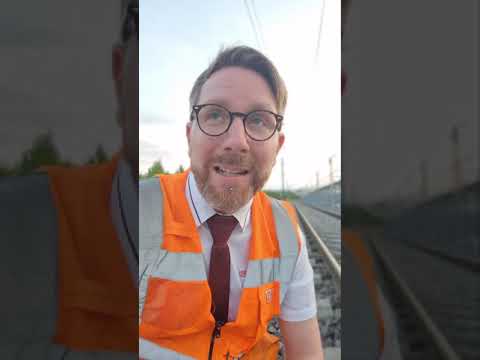 Why don't you get an electric shock when you touch the track?