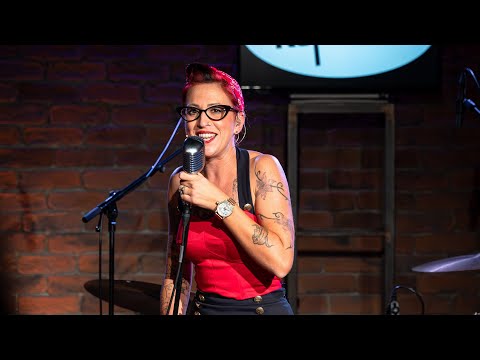 Ina Pross: A Little Less Conversation Live on Toms Kellershow (Elvis Presley Cover)