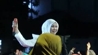 Download lagu Selfi Yamma LIDA - Tua Tua Keladi (Anggun C. Sasmi) | Touna mp3