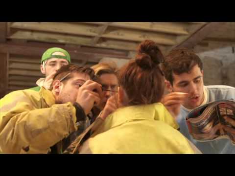 download lagu mp3 mp4 Plumber Bronte, download lagu Plumber Bronte gratis, unduh video klip Plumber Bronte