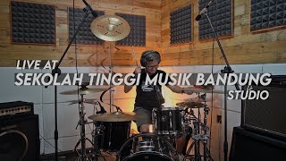 Download lagu #LiveAtSTiMBStudio Through The Fire and Flames (Dragonforce Cover) - Galih Justdrum mp3