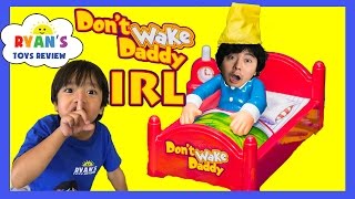 DON&#39;T WAKE DADDY IRL CHALLENGE Family Fun Games for Kids Egg Surprise Warheads Extreme Sour Candy