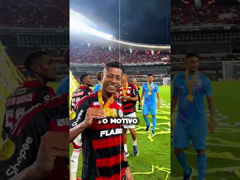 POR QUE AS PLAQUINHAS NA TAÇA DA LIBERTADORES SÃO DIFERENTES ? #futebol #libertadores #taça