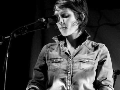 13/23 Tegan & Sara - Injected With Vodka + Like O, Like H @ Manchester Academy, England 11/14/09