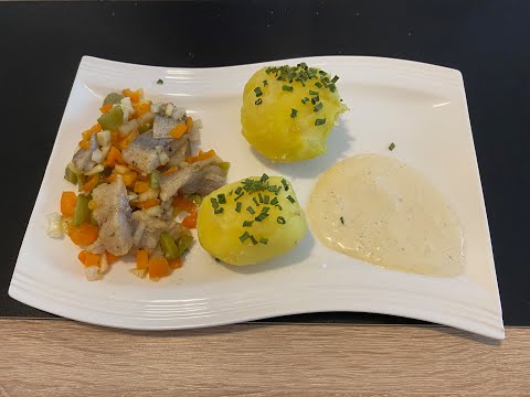 Matjes Salat mit Pellkartoffeln