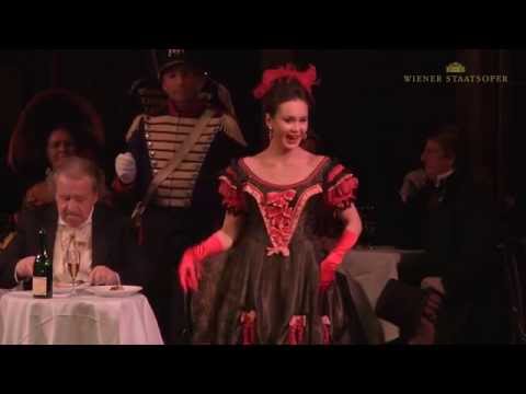 Aida Garifullina singt die Arie der Musetta aus Puccinis LA BOHÈME