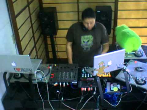 RevNoise Live Session 001