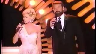 Tammy Wynette duet with Glen Campbell - Take Me Home, Country Roads (Live in 1986)