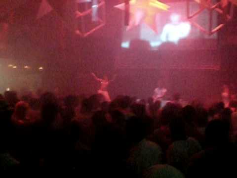 4 Strings playing Long Distance (Dr Willis & Re-Ward Remix) @ Home Nightclub Syd