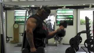 Tom Say: Australia's Biggest Natural hits BICEPS!