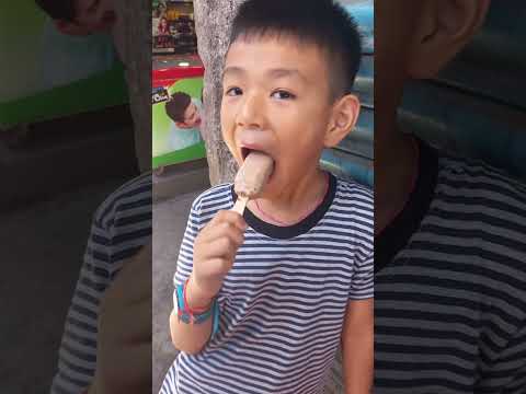 sradha#icecream#trending#funny#summer#cutebaby#shorts#playstation#ytshorts#shortsfeed