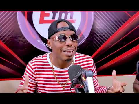 WANAWAKE WENYE PESA NA WASIOKUWA NAZO.