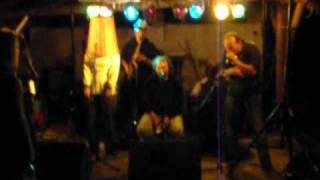 živě na mezilesním mejdanu (29.5.2010)