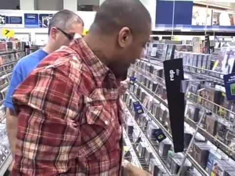 Maino buys Jadakiss album in Tucson Arizona