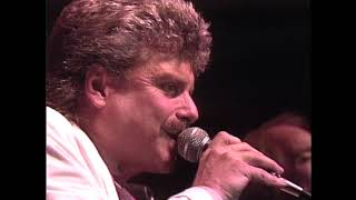 Download lagu Scott McKenzie - San Francisco (Be Sure To Wear Some Flowers In Your Hair) mp3