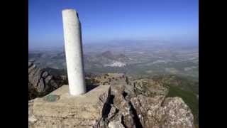 preview picture of video 'Cazorla (pico Gilillo, castillo de la Yedra, iglesia de Santa María)'