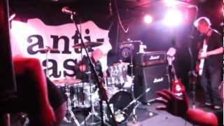 I Wanna Be Your Dog (encore) - Anti-Pasti (live)