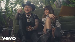 Kany García, Christian Nodal - La Siguiente