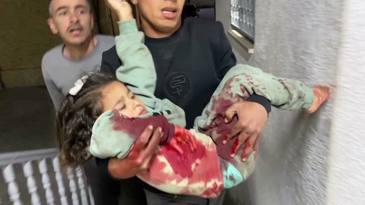 Siyonistler Gazze'nin merkezine saldırdı