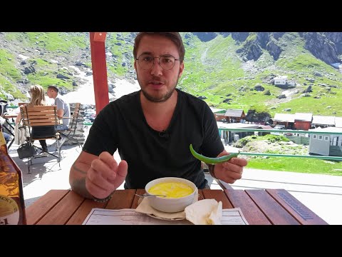 Am încercat o ciorbă de burtă la Cabana Bâlea Lac și am vizitat o mănăstire bântuită