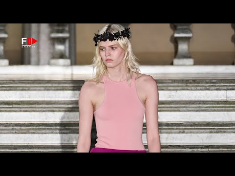 MAX MARA Resort 2024 Estocolmo - Fashion Channel