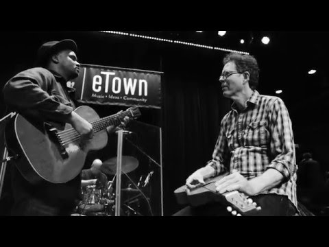 Son Little - Play With Fire (eTown webisode #991)