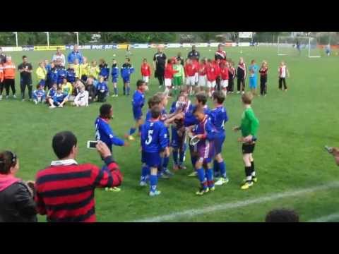 Buitenveldert E1 op ESA toernooi Balcontrole 2013, Arnhem. Beker!