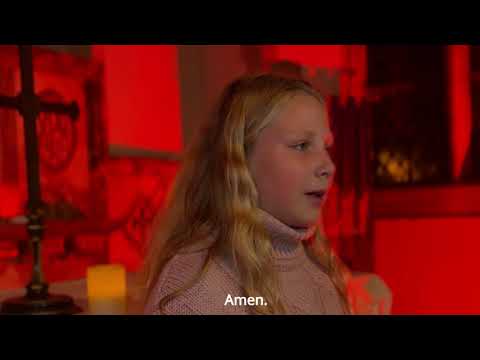 A Prayer of Remembrance - Maisie Hywel & Hywel Girls Choir