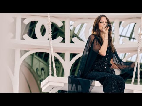 RILEY KEOUGH FULL VIDEO “When Doves Cry” 🕊️ by PRINCE👑 CHANEL💜Elvis Presley’s Granddaughter⚡️MOM LMP