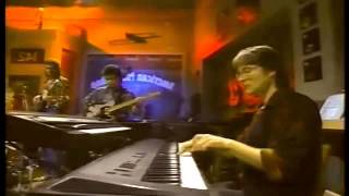 Copy of Chet Atkins, Jerry Reed, Suzy Bogguss, Pat Bergeson &quot;Going down that Road Feeling Bad&quot;