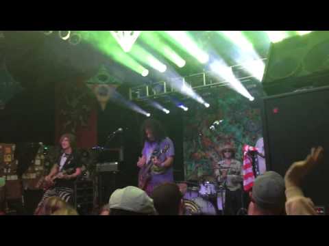 Pigeons Playing Ping Pong - Melting Lights Live Domefest 2015