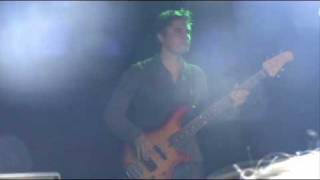 Twarres-we&#39;re alone