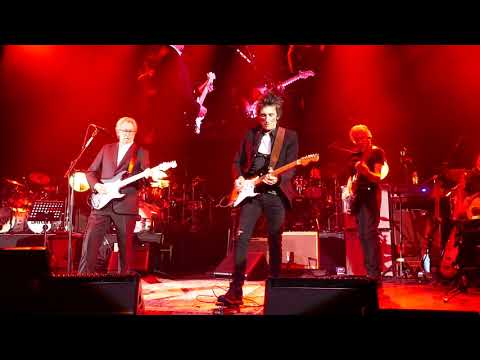 Eric Clapton & Friends - "White Room" @ Ginger Baker Tribute - Apollo Hammersmith London 17/02/2020