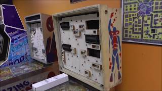 Let's Start Saving this STERN STINGRAY Pinball Machine from 1977....