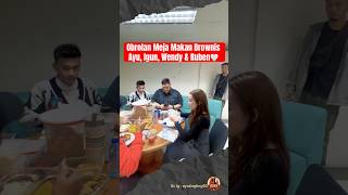 Download lagu Obrolan Meja Makan Brownis Ayu, Igun, Wendy & Ruben🤍 #ayutingting #ivangunawan #rubenonsu mp3