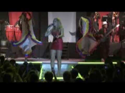 YO ME LLAMO CUMBIA Carolina La O EN VIVO