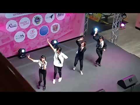 friend kiss kitsune idol thailand.