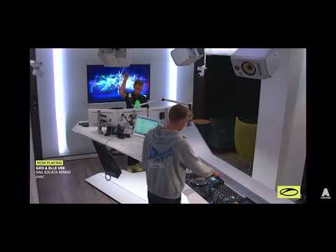 GXD & Elle Vee - Sail (Ocata Remix) on #ASOT1086