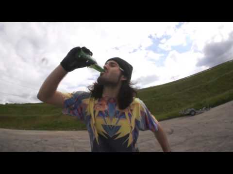 Open a beer like a boss with a stunt bike !