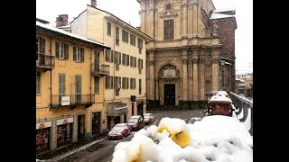 preview picture of video 'Neve a Bra, Piemonte - Italia'
