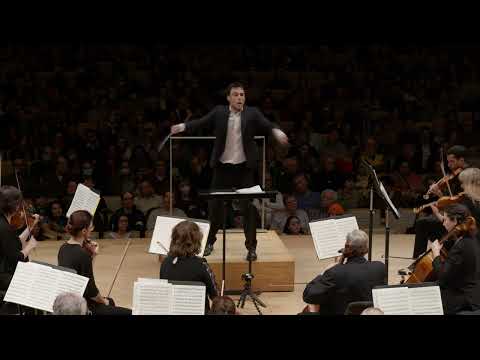 Nicolas Ellis conducts Shostakovich 5 - Excerpt Thumbnail