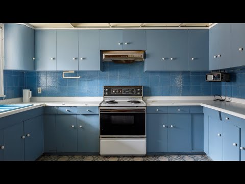 Abandoned 1950s Backsplit Home Worth $2 Million Awaiting Demolition!!