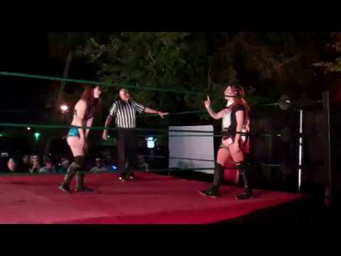 Ava Storie against Hellen Vale at Platinum Pro Wrestling in Fort Lauderdale Dec. 2017