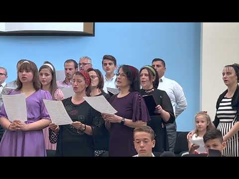 In haine albe sunt imbracat- Corul biserici Emanuel Vilanova i la Geltru