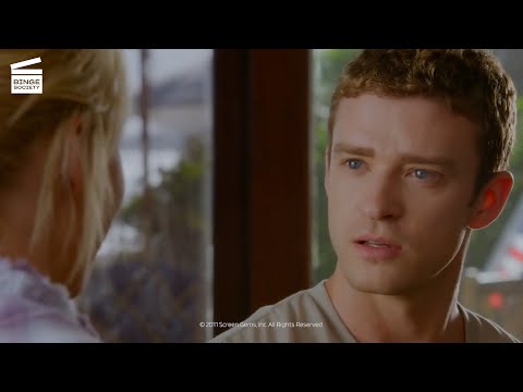 Friends with benefits: Jamie runs away HD CLIP