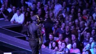 Springsteen " I Can't Help Falling in Love" 11-8-09 Madison Square Garden